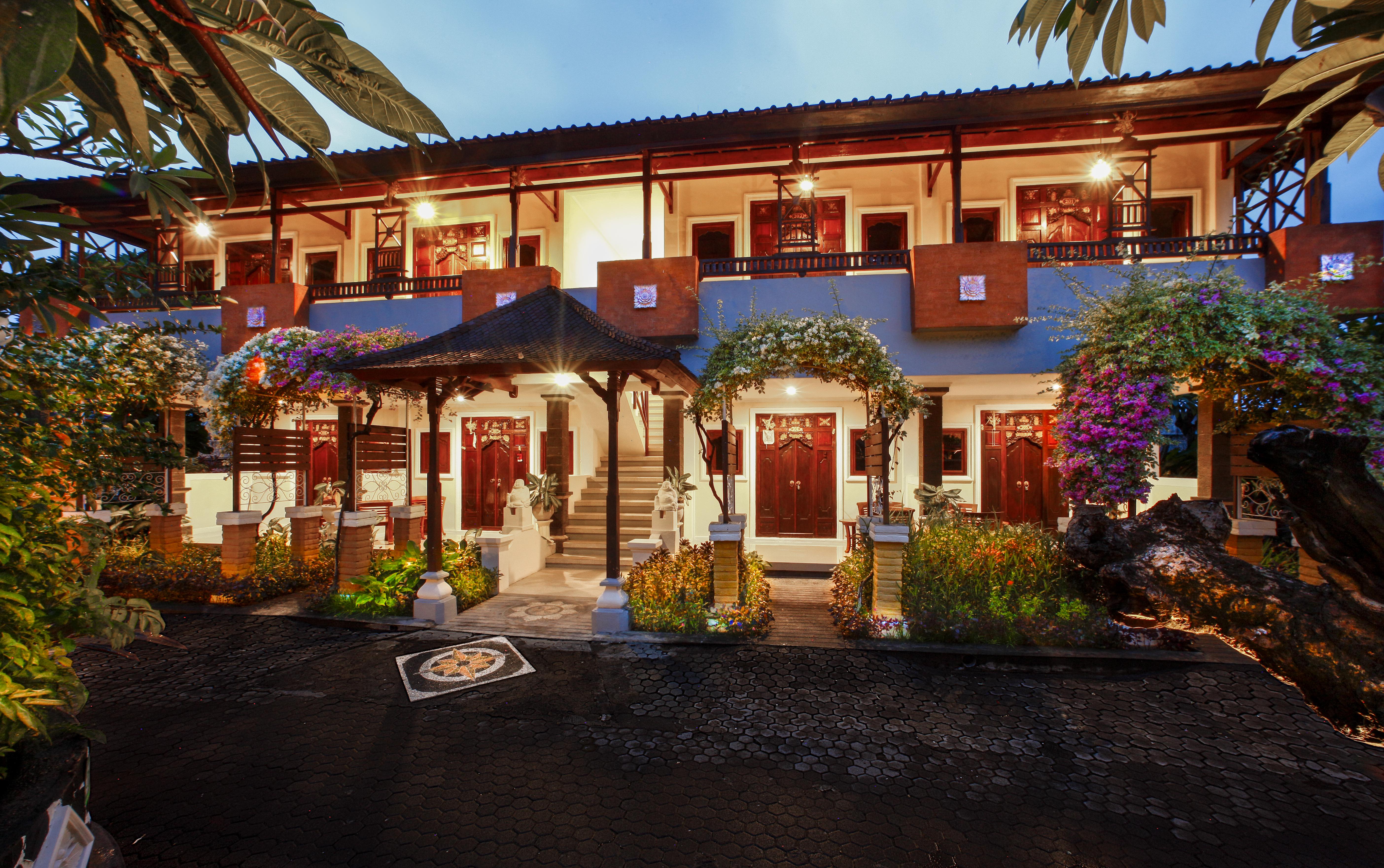 Bali Taman Beach Resort & Spa Lovina Pabean Buleleng Eksteriør billede
