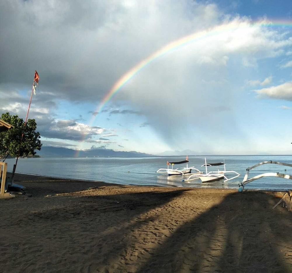 Bali Taman Beach Resort & Spa Lovina Pabean Buleleng Eksteriør billede